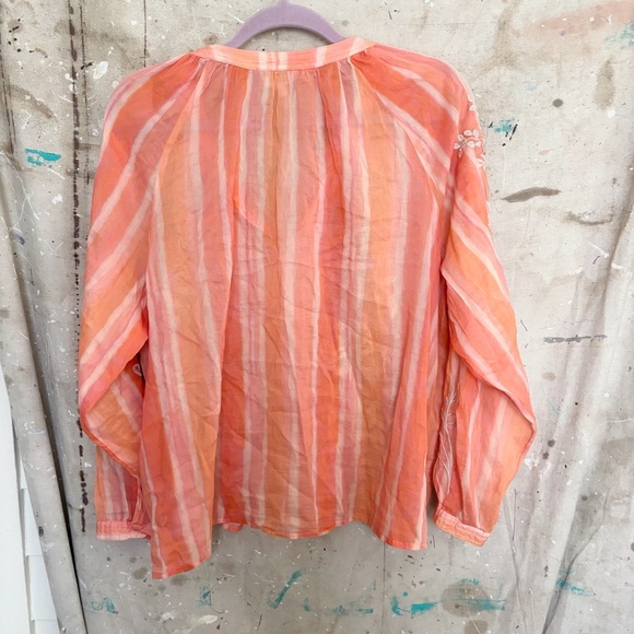 Johnny Was Harlow Raglan Poet Silk-Blend Shirt - Picture 4 of 5